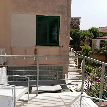 Lägenhet Astoria Apartment, Tra Storia E Mare *