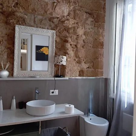 Astoria Apartment, Tra Storia E Mare Lägenhet Alghero