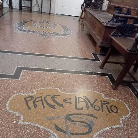 Apartment Astoria Apartment, Tra Storia E Mare *