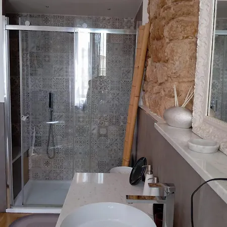 Astoria Apartment, Tra Storia E Mare Lägenhet